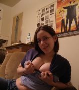 Tuttis Fruttis Bit Tits flicka